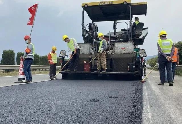 不僅節(jié)省資源、大大降低路面養(yǎng)護(hù)成本
