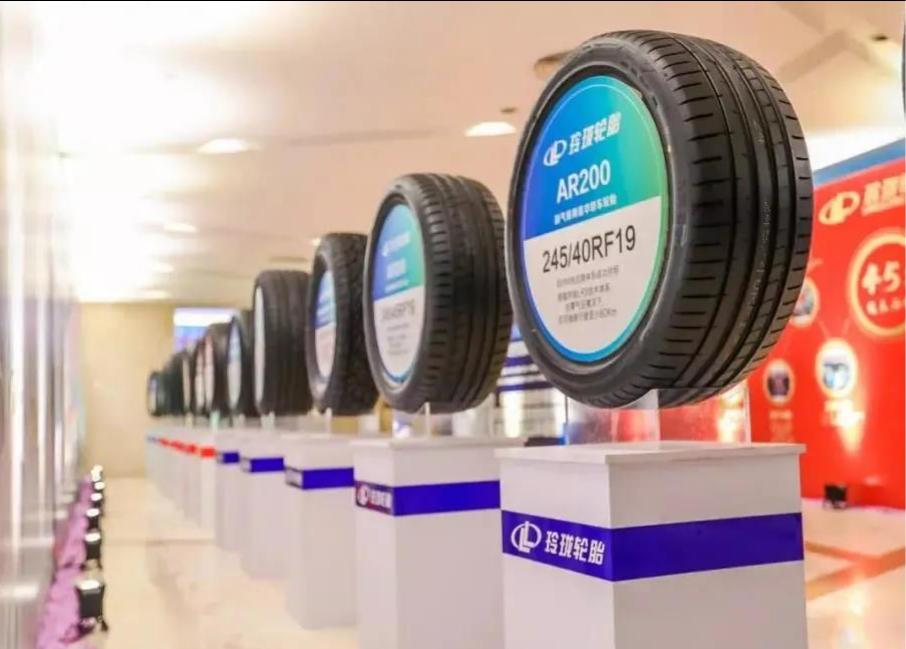 在新能源汽車配套市場(chǎng)中，國(guó)產(chǎn)輪胎品牌已開始占據(jù)一席之地