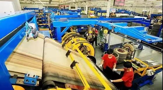 堅持理念創(chuàng)新，持之以恒推進思想再解放