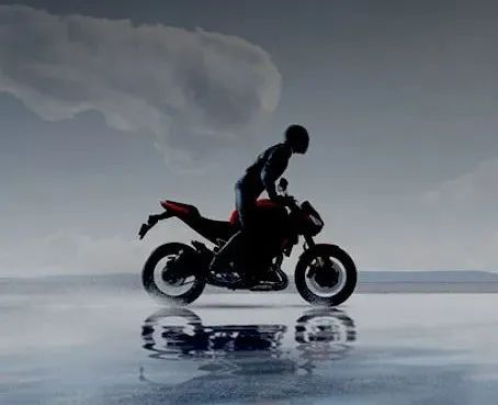 　2021年倍耐力完成了其在意大利、英國和巴西的制造足跡的重組，工廠生產(chǎn)飽和度恢復(fù)到 90%